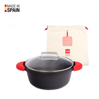 Casseruola alta con coperchio in vetro e incluso 2 presine in silicone e una borsa in cotone CM 24/L 4