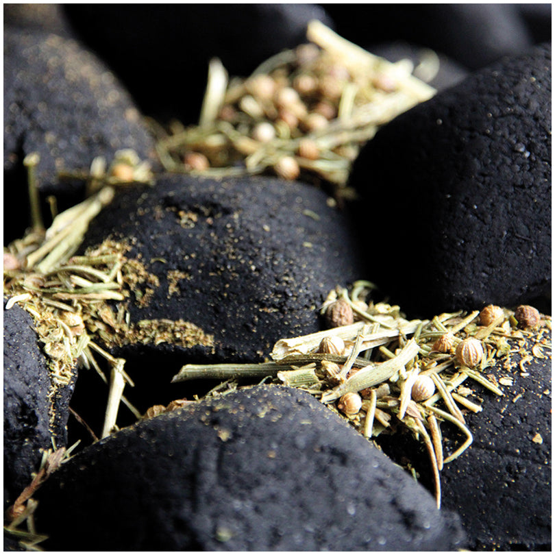 Bricchetti di cocco con erbe, confezione da 3 kg cm 22,5x12x36