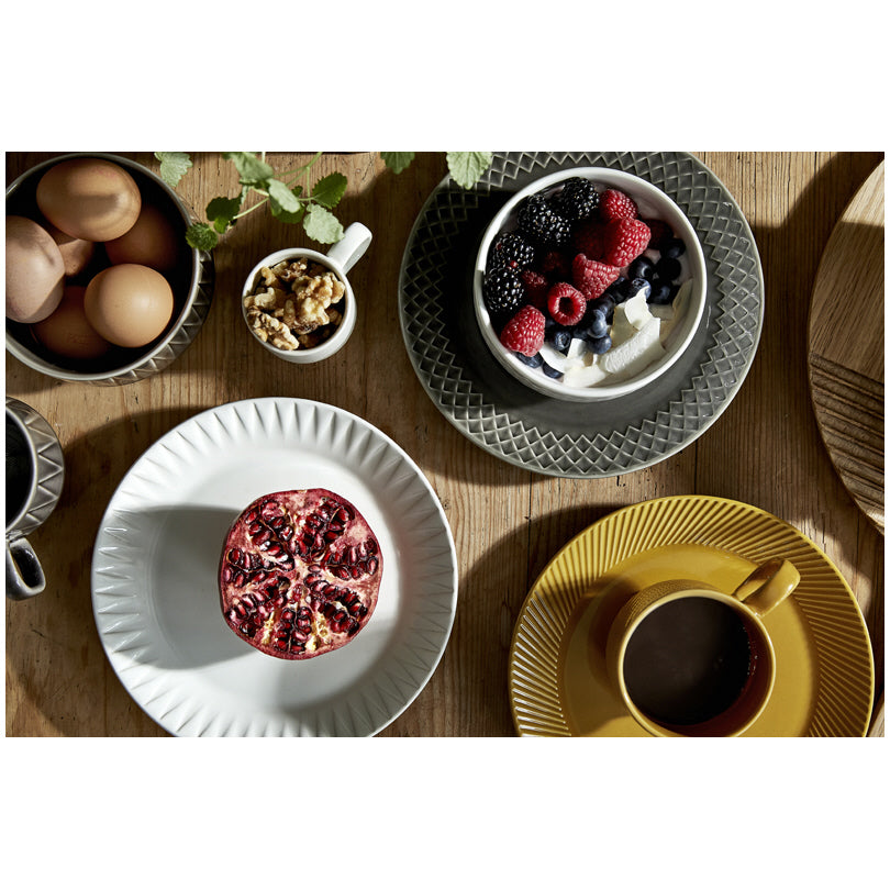 Piatto colazione tondo con rilievo "Coffee & More" cm Ø20x2