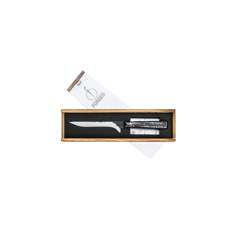 Coltello da disosso "Forged - Brute" cm 15/27
