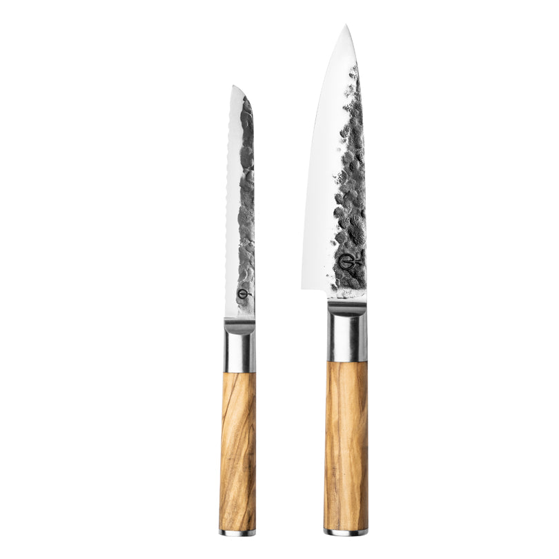 Set 2 coltelli "Forged Olive", composto da coltello cuoco e coltello multiuso seghettato cm 16/13,5