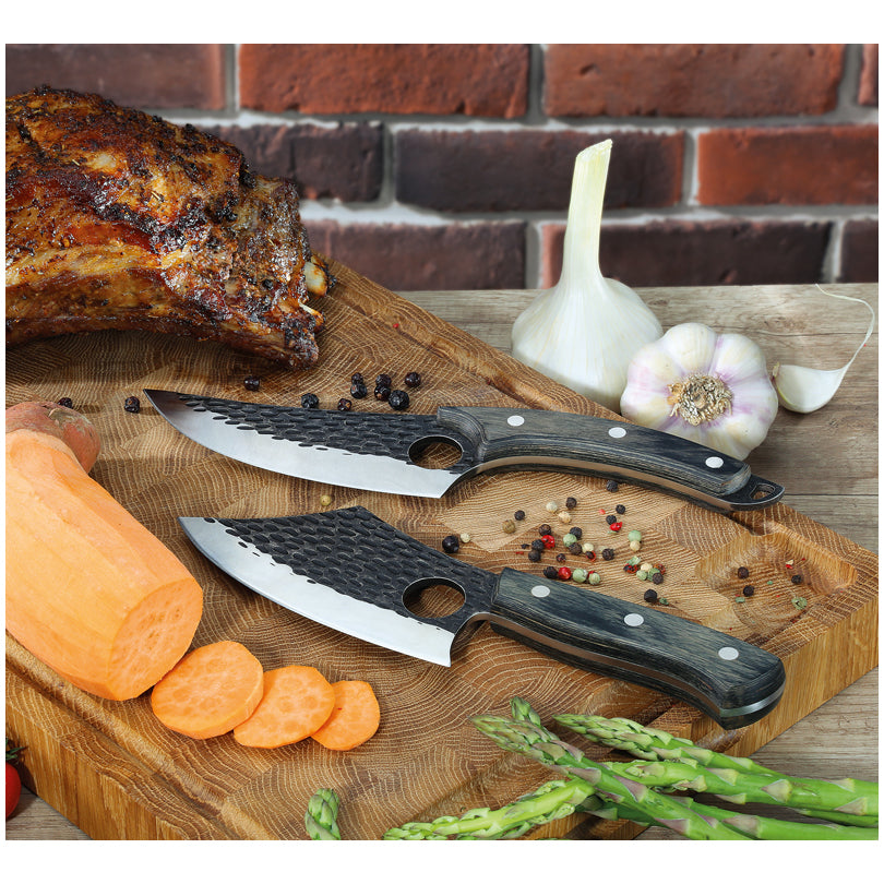 Coltello cuoco "Farmer" con custodia in pelle, dotata di un pratico laccio per fissarla alla cintura cm 14,5/25