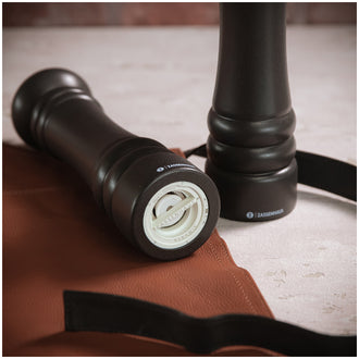 Macinasale "Berlin", in faggio verniciato scuro cm Ø6,2x24