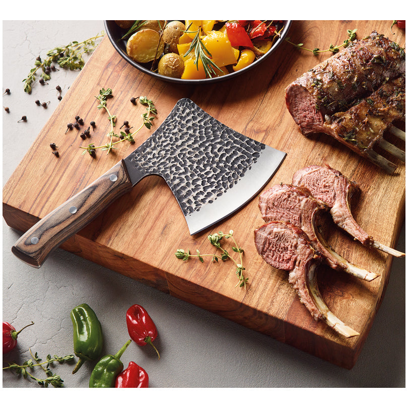 Coltello cuoco "Rover" con custodia in pelle, dotata di un pratico laccio per fissarla alla cintura cm 12/21