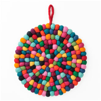Sottopentola tondo "Pompon Arcobaleno" con pratico occhiello cm Ø21