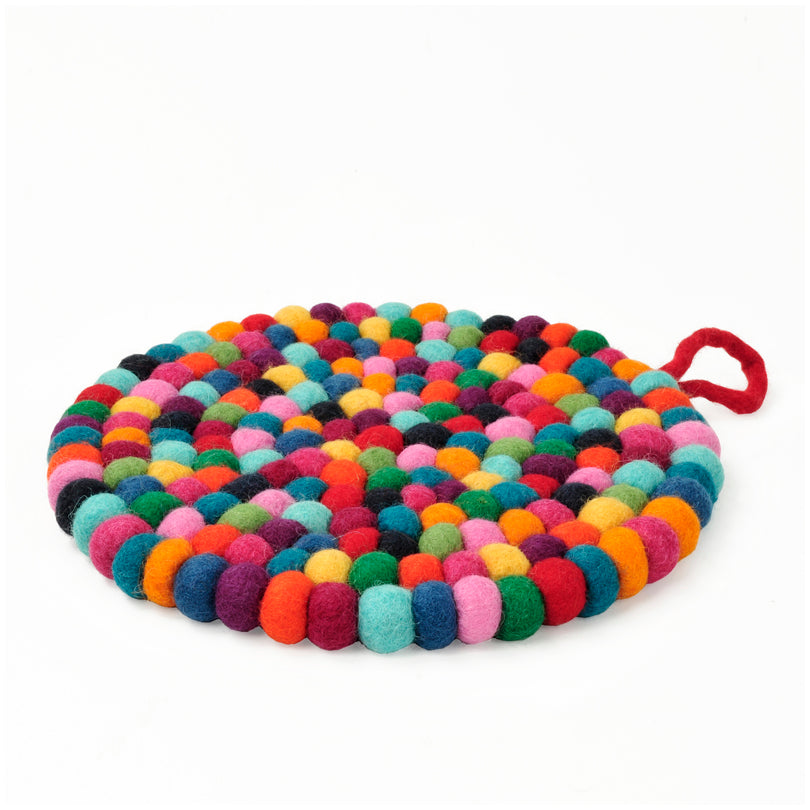 Sottopentola tondo "Pompon Arcobaleno" con pratico occhiello cm Ø21