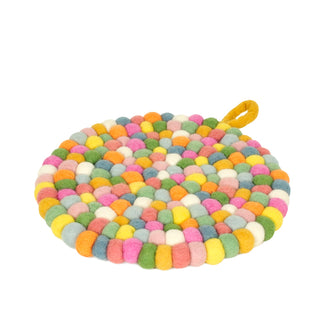 Sottopentola tondo "Pompon Pastel" con pratico occhiello cm Ø21