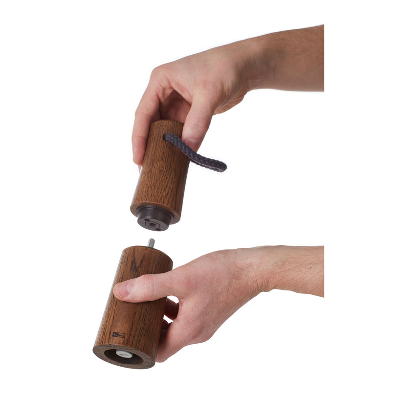 Macinapepe o macinasale "Yaso" con pratica maniglia cm Ø6x20