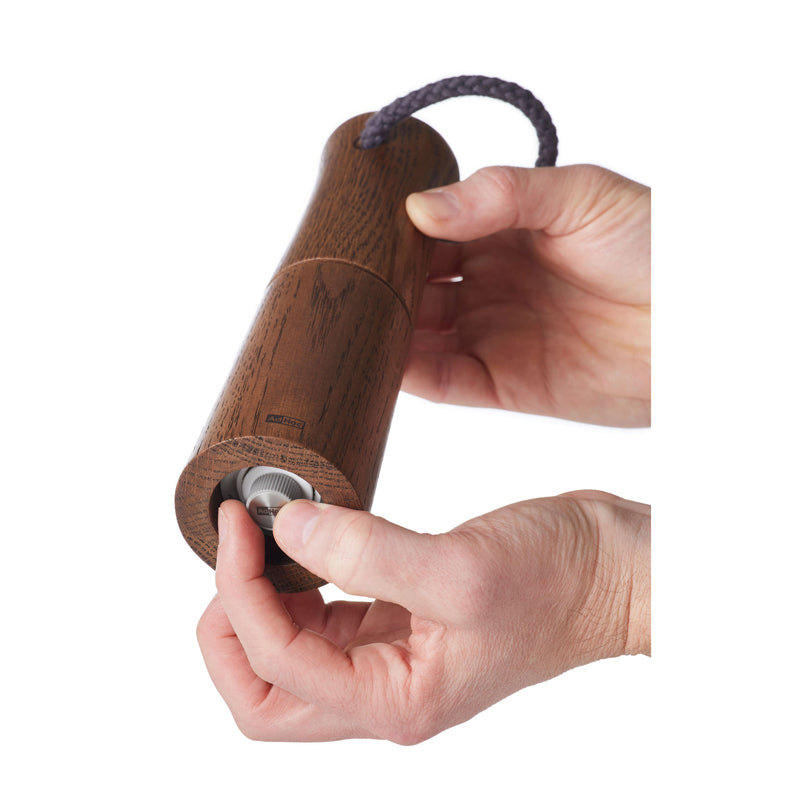 Macinapepe o macinasale "Yaso" con pratica maniglia cm Ø6x20