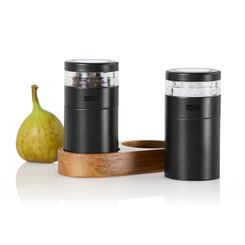 Menagere con macinasale e macinapepe "Molto" con base in acacia, 3 pezzi cm 11,5x5,5x9,5