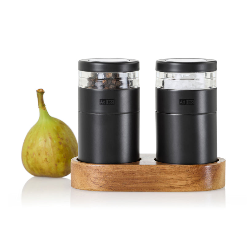 Menagere con macinasale e macinapepe "Molto" con base in acacia, 3 pezzi cm 11,5x5,5x9,5