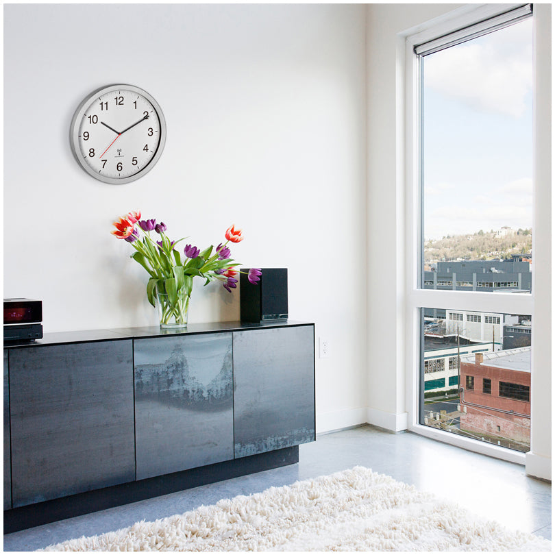 Orologio da parete radiocontrollato analogico XL con cornice in alluminio cm Ø40x5