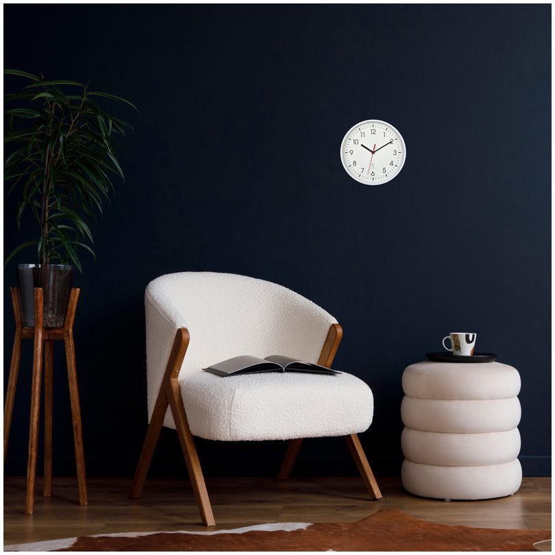 Orologio da parete radiocontrollato analogico con cornice in resina bianca cm Ø24,5x4,2