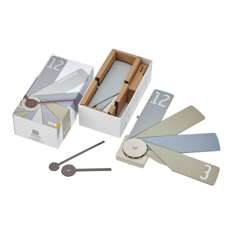 Orologio da parete di design analogico "Clock in a Box", da assemblare cm Ø40